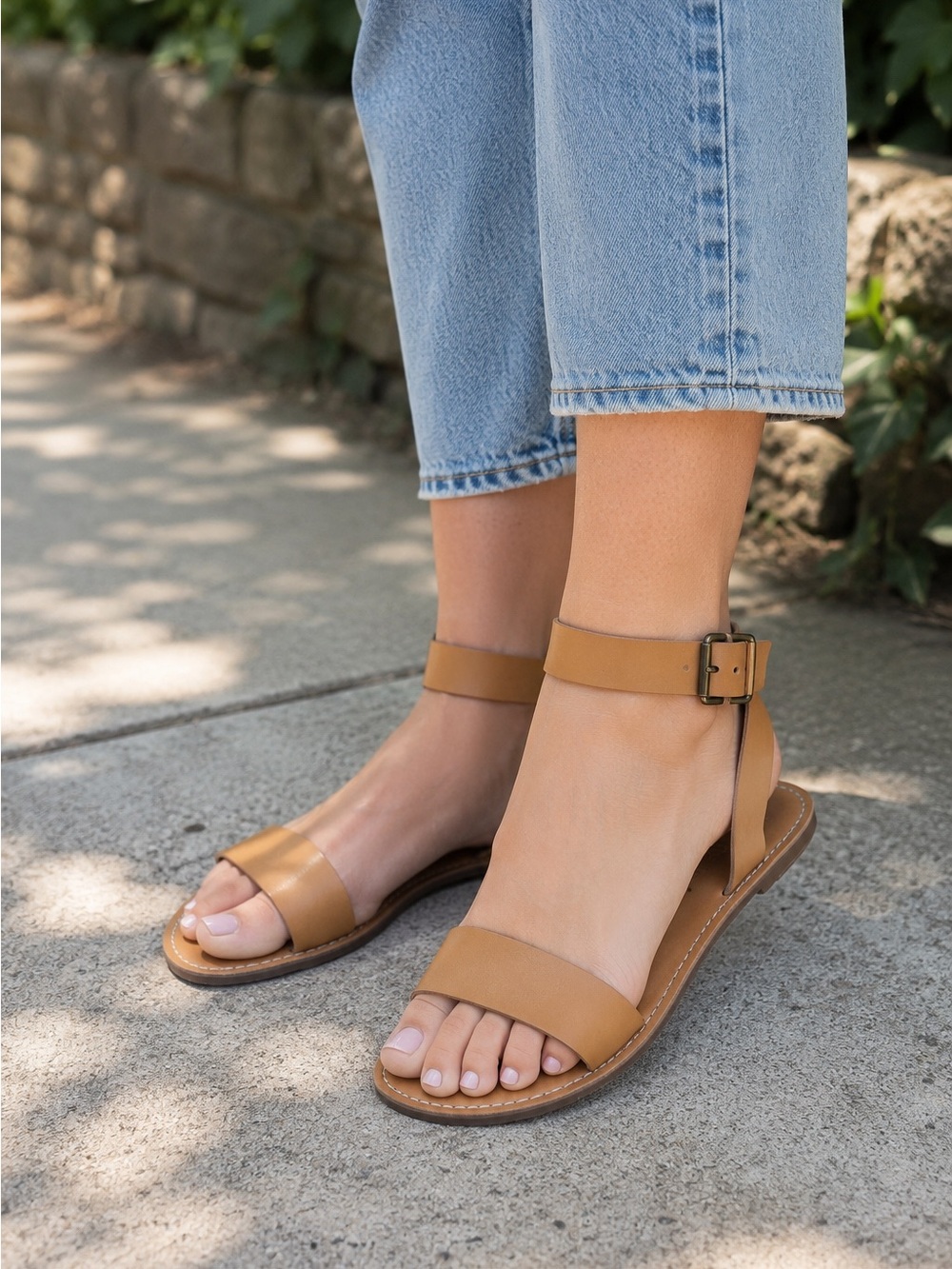 Madewell Boardwalk Leather Ankle-Strap Flat Sandals in Tan - Size 7.5